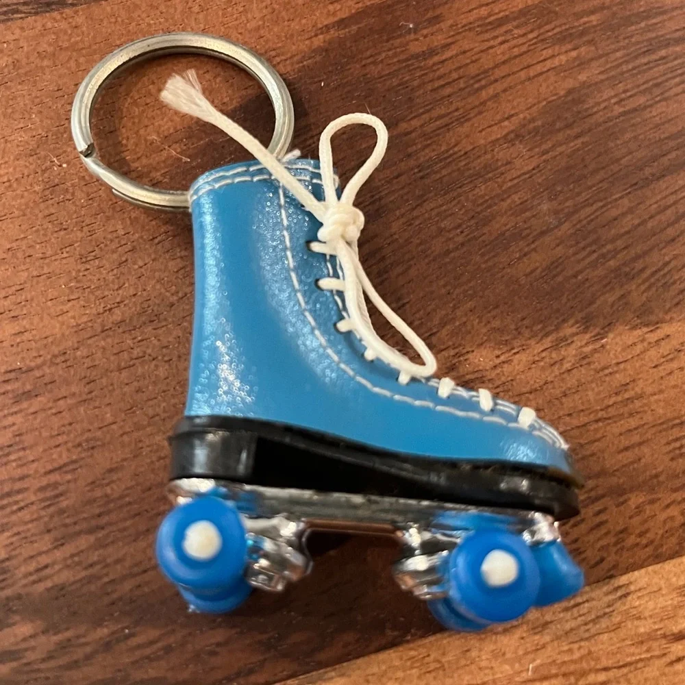 Vintage Roller Skate Keychain Set Retro 90s Moving Wheels Novelty